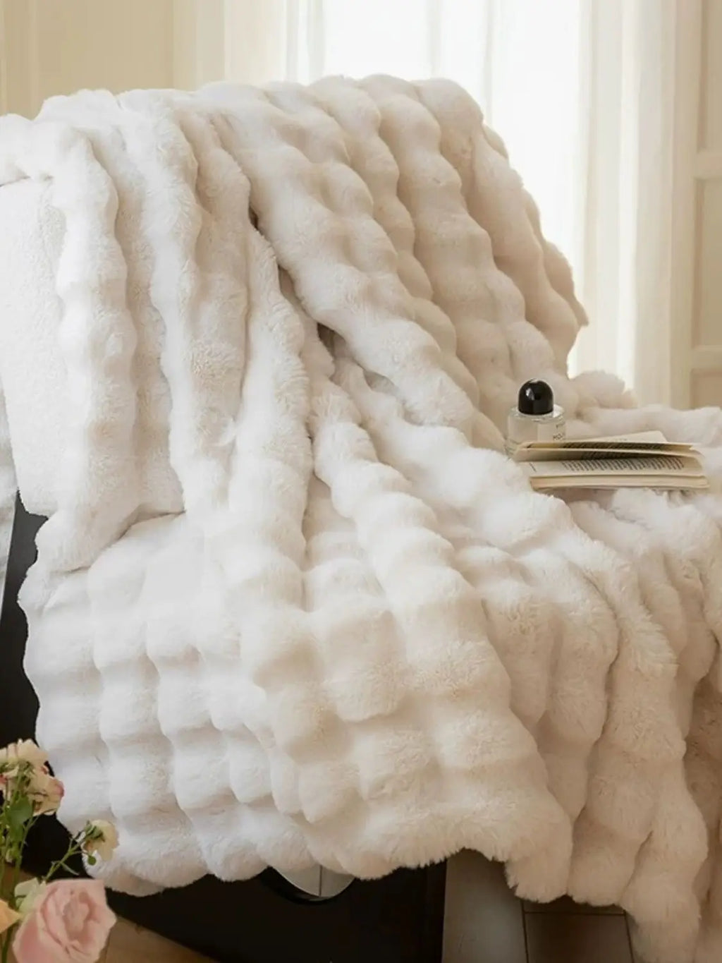 Bubble Fleece Blanket for Couch, Faux Rabbit Fur Throw Blanket, Soft Cozy Fluffy Decorative Blankets for Bed, Sofa