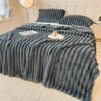 Luxurious Super Soft Faux Rabbit Fur Blanket - Warm & Cozy Throw for Couch, Bed & Travel - Versatile All-Season Gift